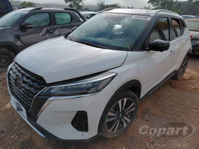 2022 NISSAN KICKS 