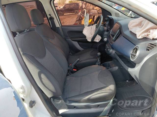 2020 FIAT UNO 