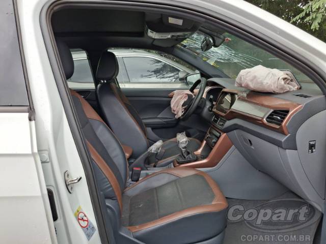 2021 VOLKSWAGEN T-CROSS 