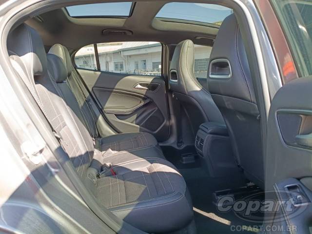 2015 MERCEDES BENZ GLA 
