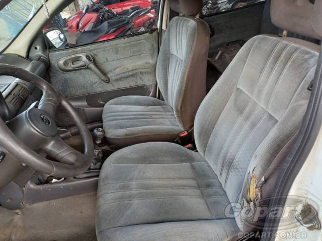 1998 CHEVROLET CORSA SEDAN 