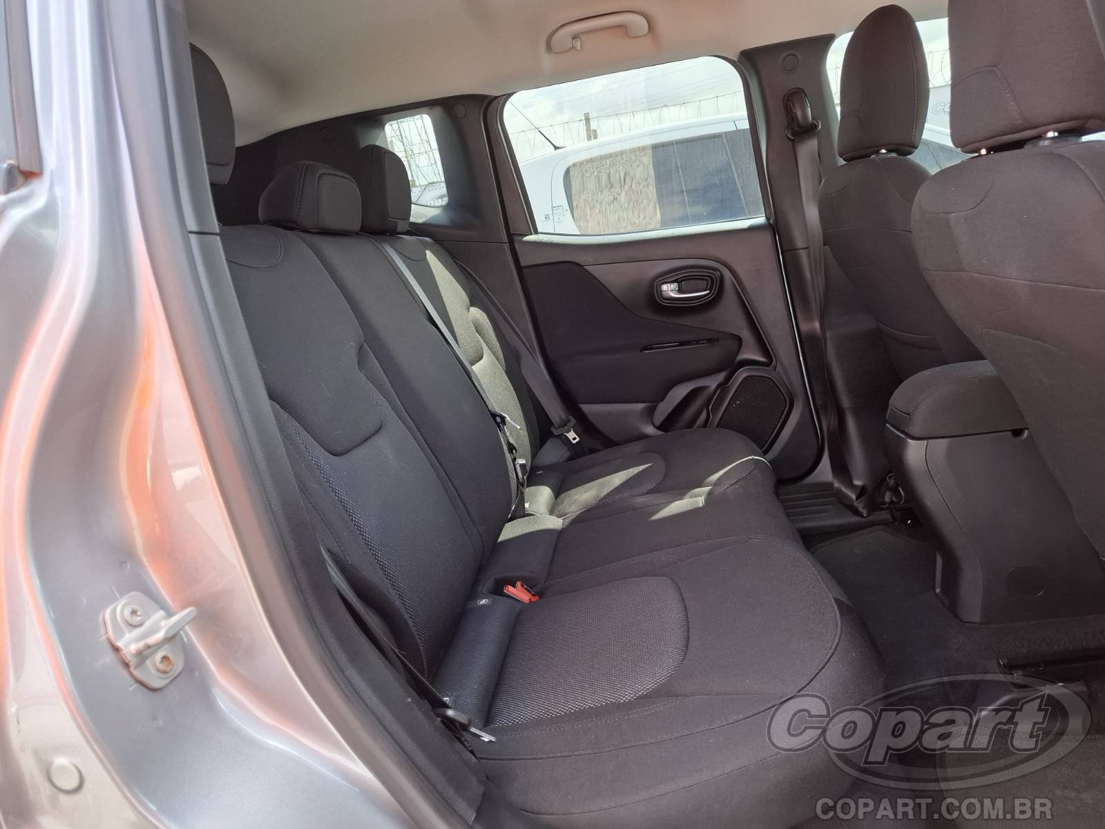 Foto 6 de 10: 2021 JEEP RENEGADE
