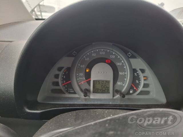 2005 VOLKSWAGEN FOX 