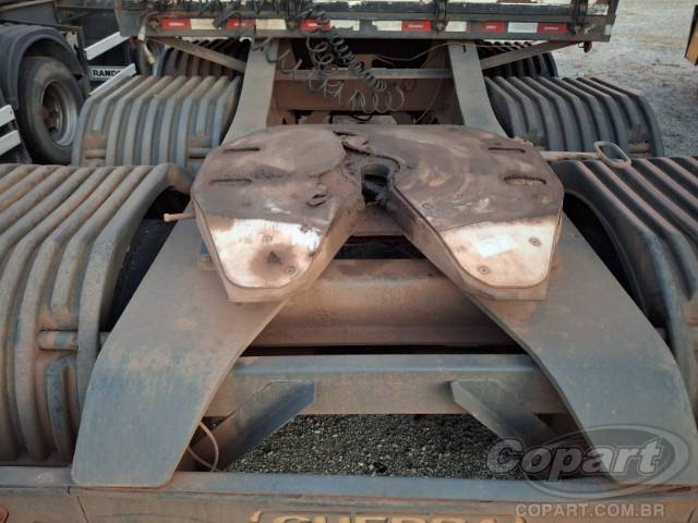 2015 GUERRA SEMI-REBOQUE 