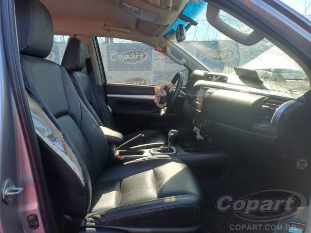 2024 TOYOTA HILUX CD 
