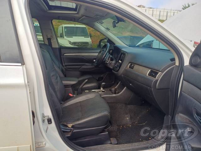 2014 MITSUBISHI OUTLANDER 