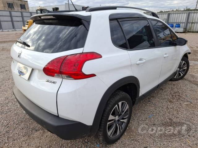 2022 PEUGEOT 2008 