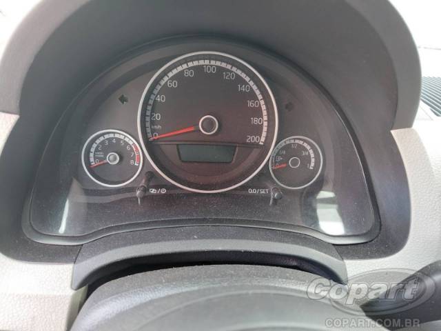 2015 VOLKSWAGEN UP 