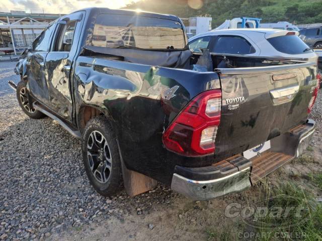 2023 TOYOTA HILUX CD 