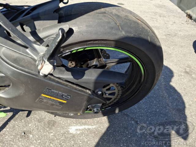 2023 KAWASAKI NINJA ZX-6R 