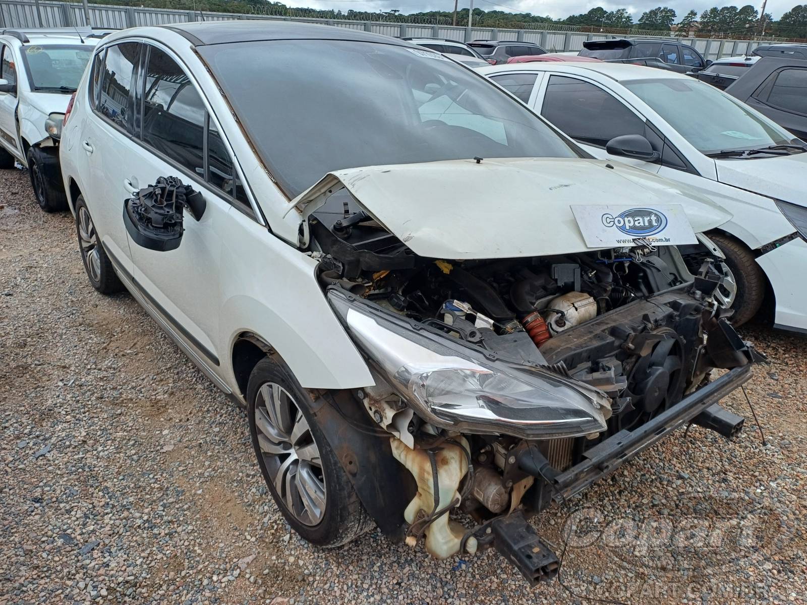 Veículo Peugeot 3008 Peugeot 3008 Griffe 1.6 16V THP Turbo 2015 Colisão Frontal 2015 em leilão