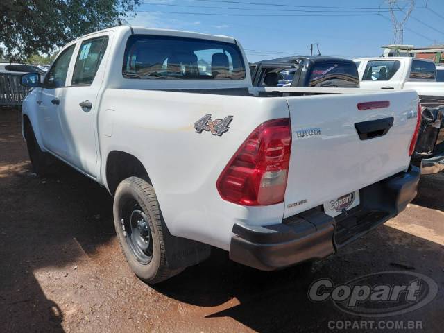 2024 TOYOTA HILUX CD 