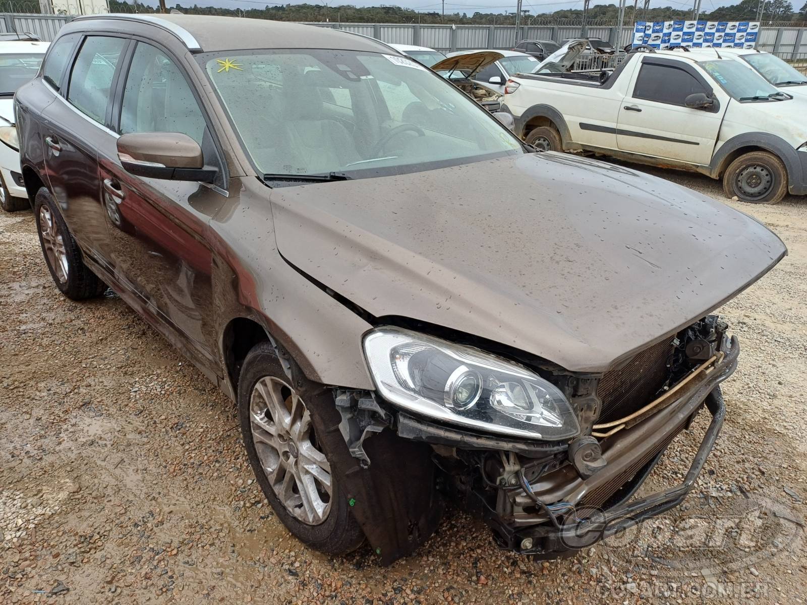 Veículo Volvo XC60 VOLVO XC60 T5 Dynamic 2.0 16V GTDI Turbo 2014 2014 em leilão