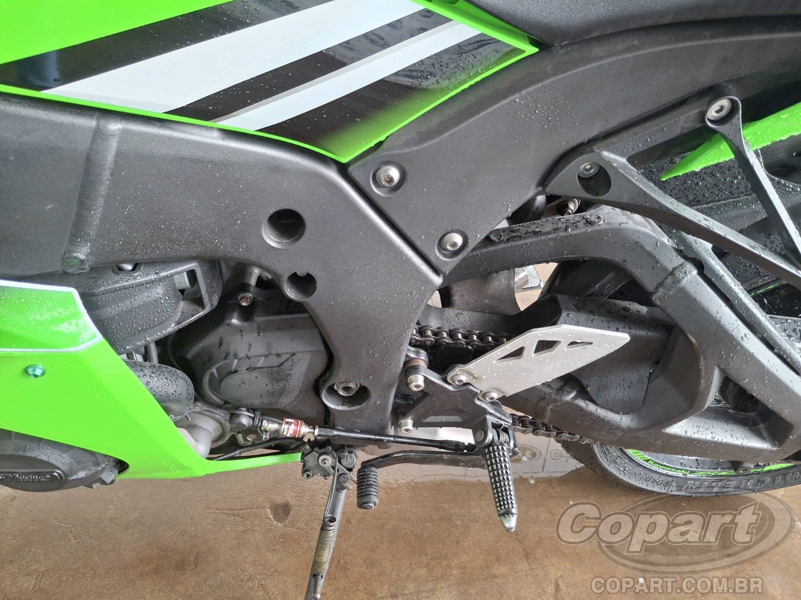 Foto 6 de 10: 2015 KAWASAKI NINJA ZX-10R