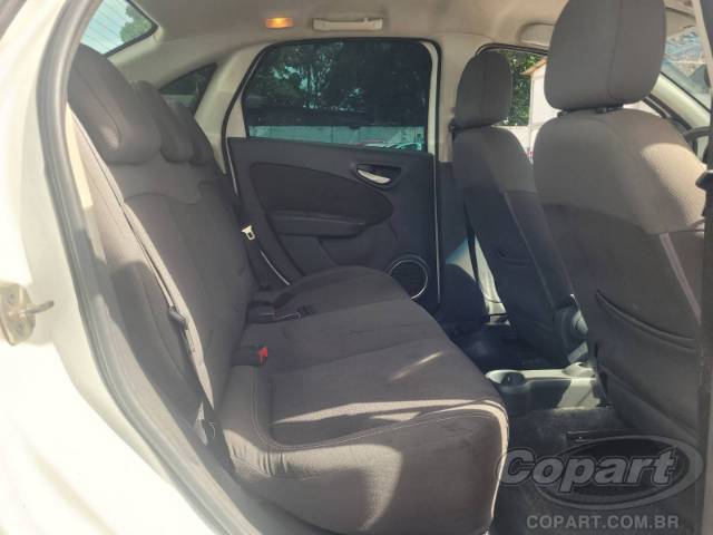 2016 FIAT GRAND SIENA 