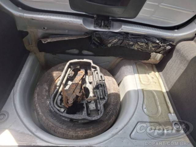 2014 VOLKSWAGEN FOX 