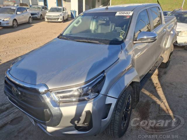 2024 TOYOTA HILUX CD 