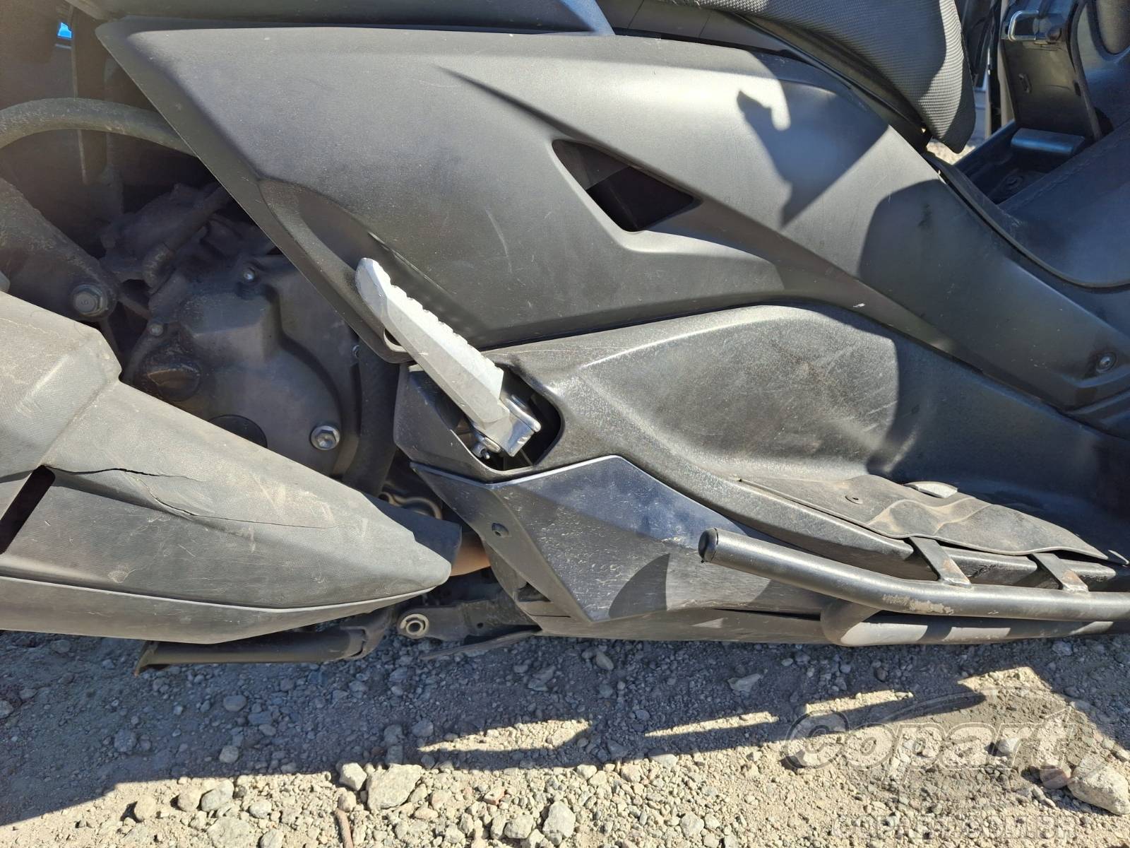 2024 YAMAHA XMAX — foto 7 de 10