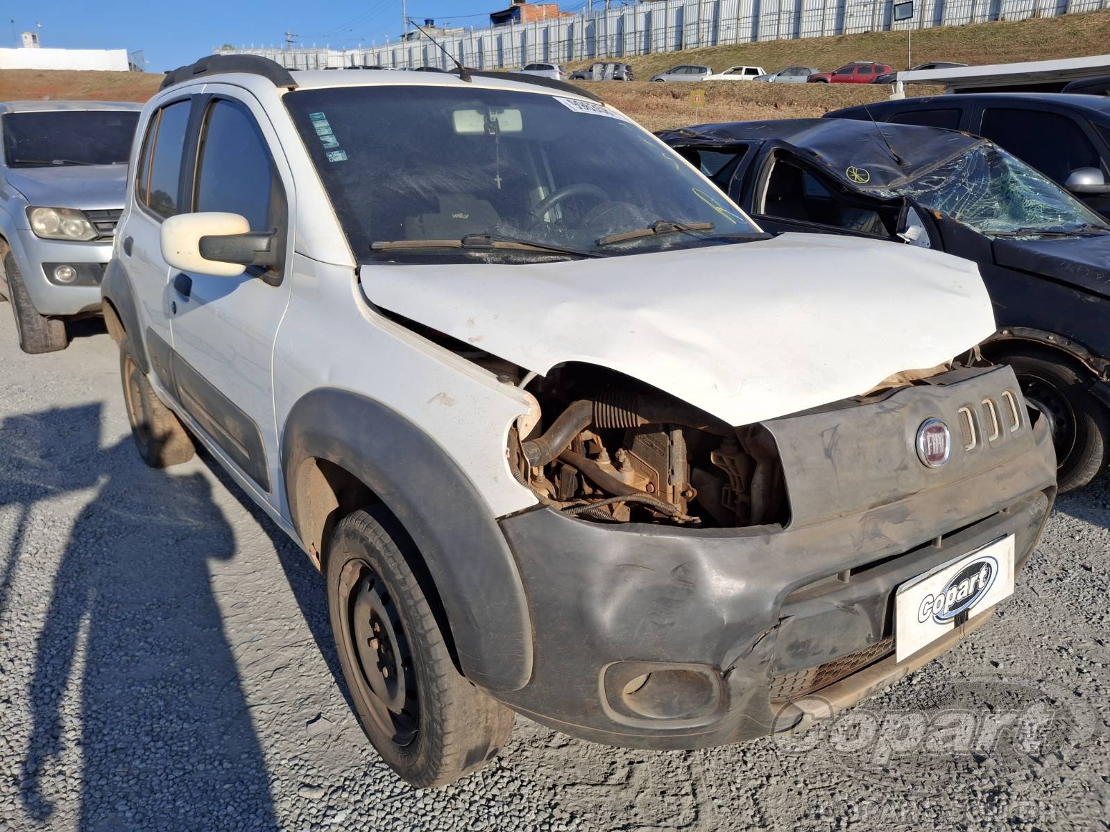 Veículo Fiat Uno FIAT UNO 2011 Colisão Média Monta 2011 em leilão