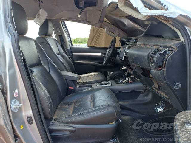 2017 TOYOTA HILUX CD 