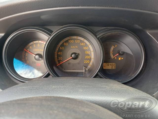 2012 NISSAN LIVINA 