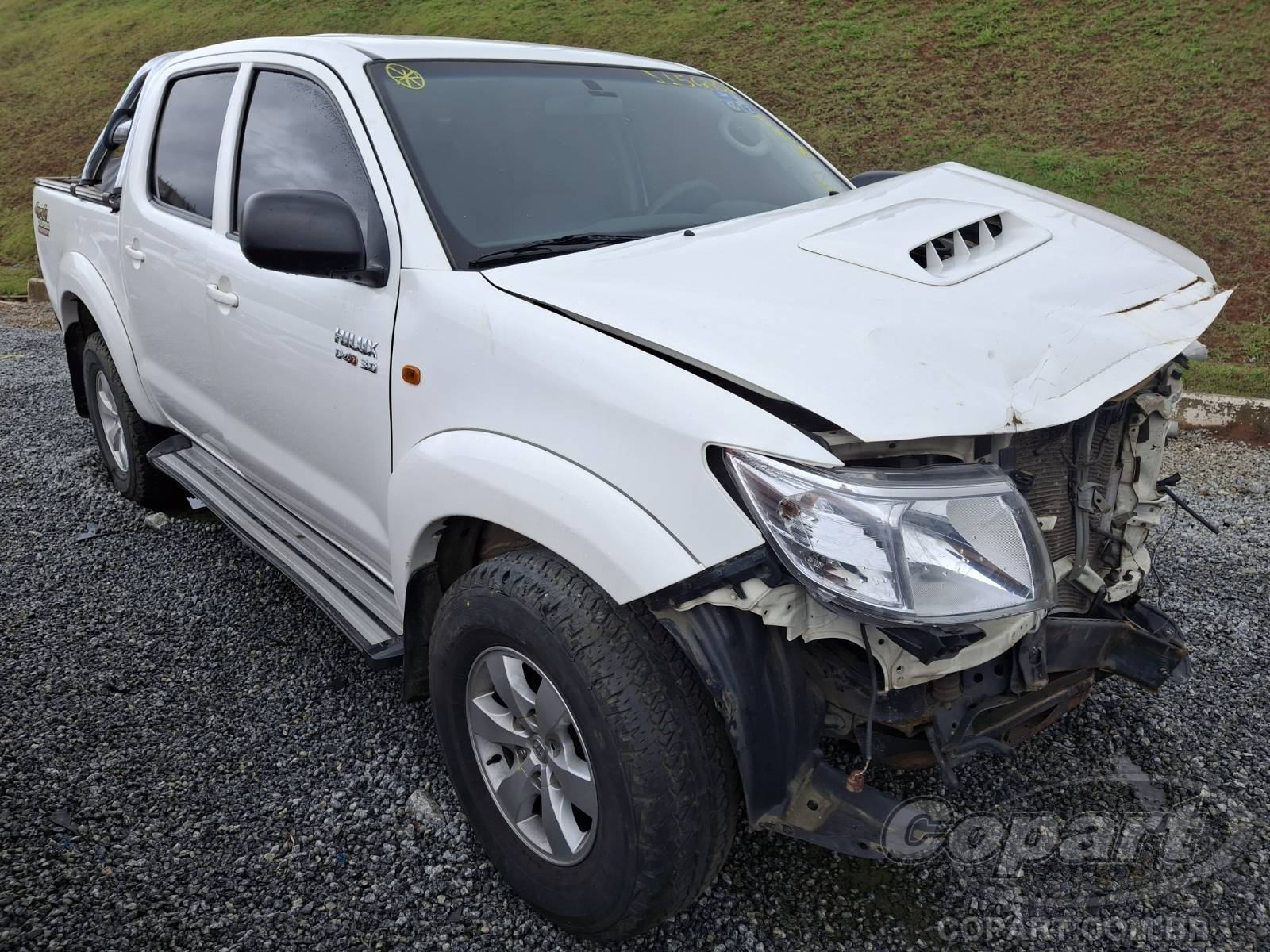 2013 TOYOTA HILUX CD — foto 1 de 14