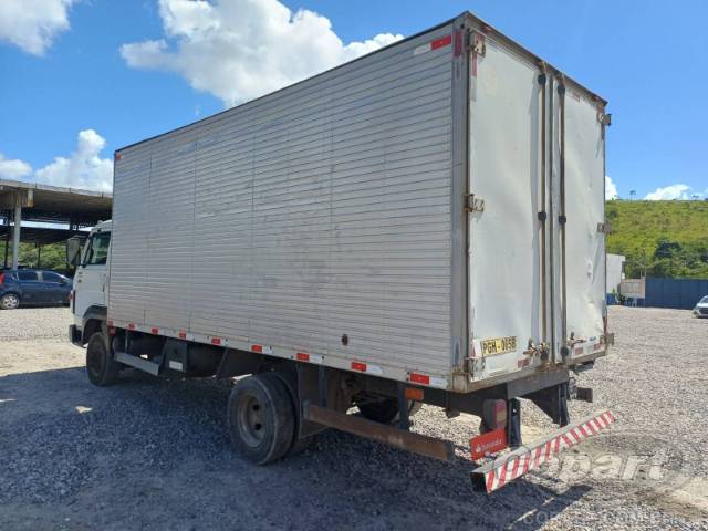 2013 VOLKSWAGEN DELIVERY 