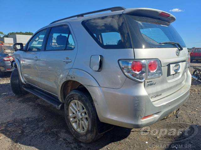 2012 TOYOTA HILUX SW4 