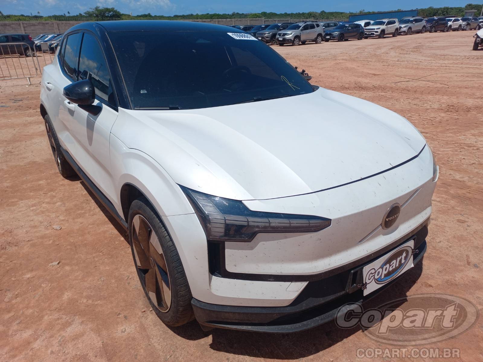 VOLVO EX30 Plus 200 kW