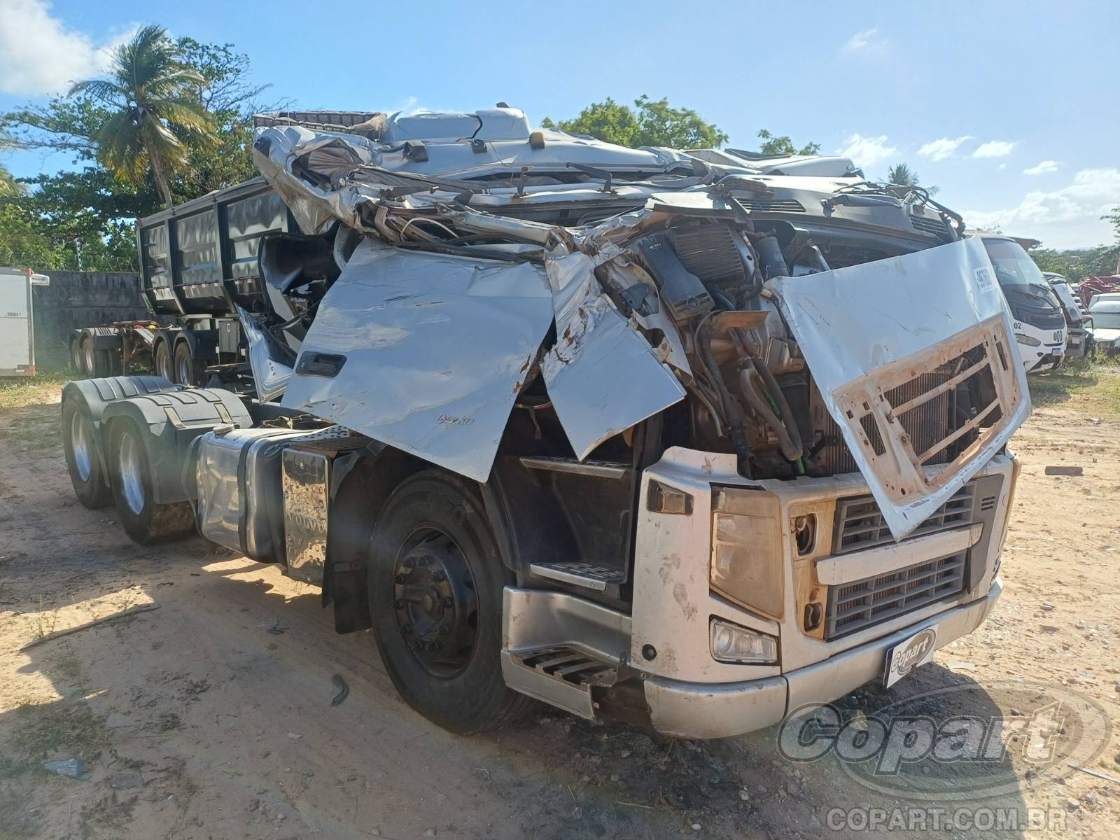 Veículo VOLVO FH 2014 VOLVO FH 540 T Caminhão Diesel 2014 em leilão
