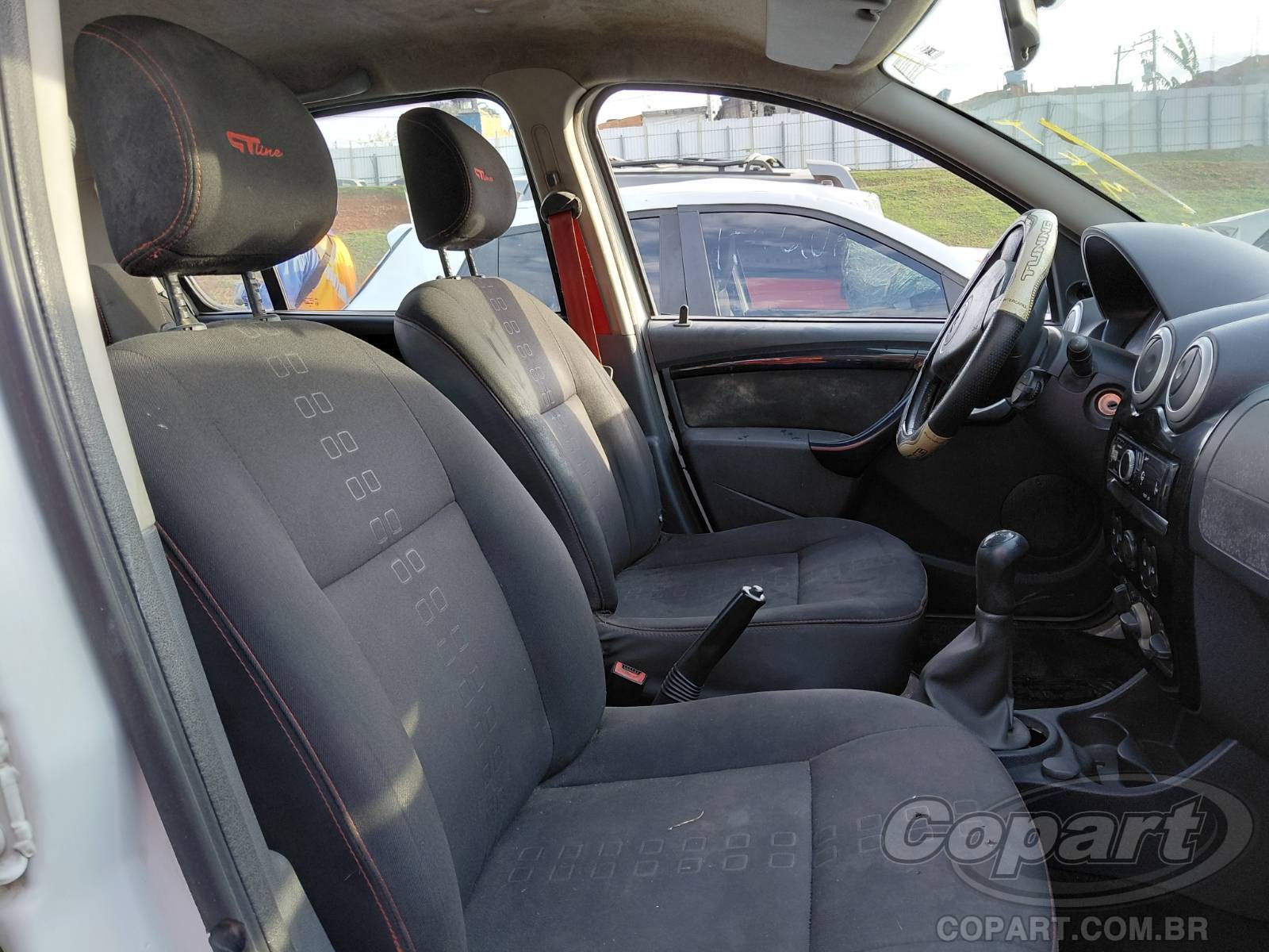 Foto 5: 2011 RENAULT SANDERO