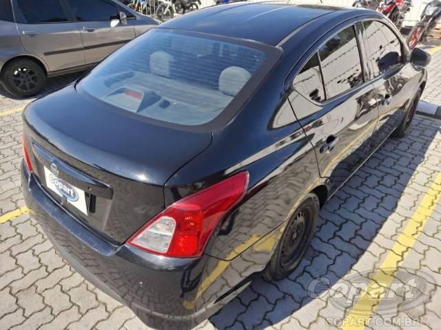 2017 NISSAN VERSA 
