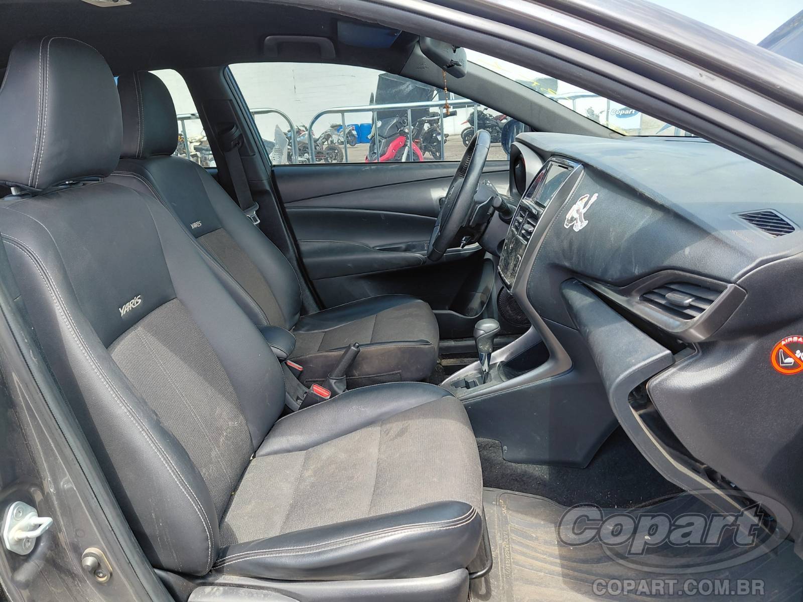 Foto 5: 2023 TOYOTA YARIS