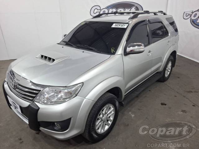 2015 TOYOTA HILUX SW4 