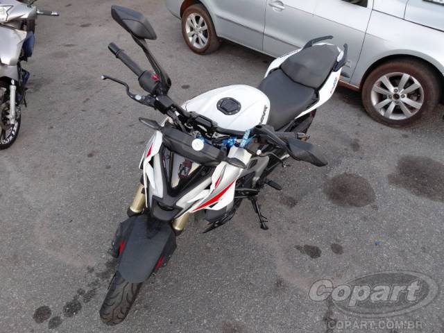 2026 BAJAJ DOMINAR 