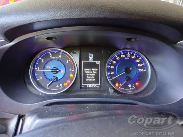 2017 TOYOTA HILUX CD 