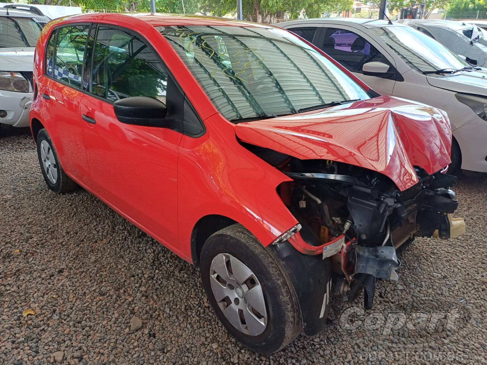 VOLKSWAGEN UP TAKE 1.0 2015 COLISÃO