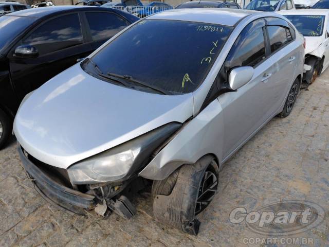 2017 HYUNDAI HB20S 