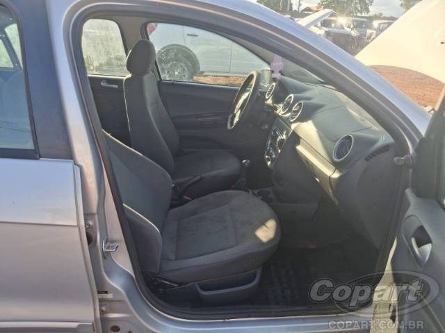 2011 VOLKSWAGEN VOYAGE 
