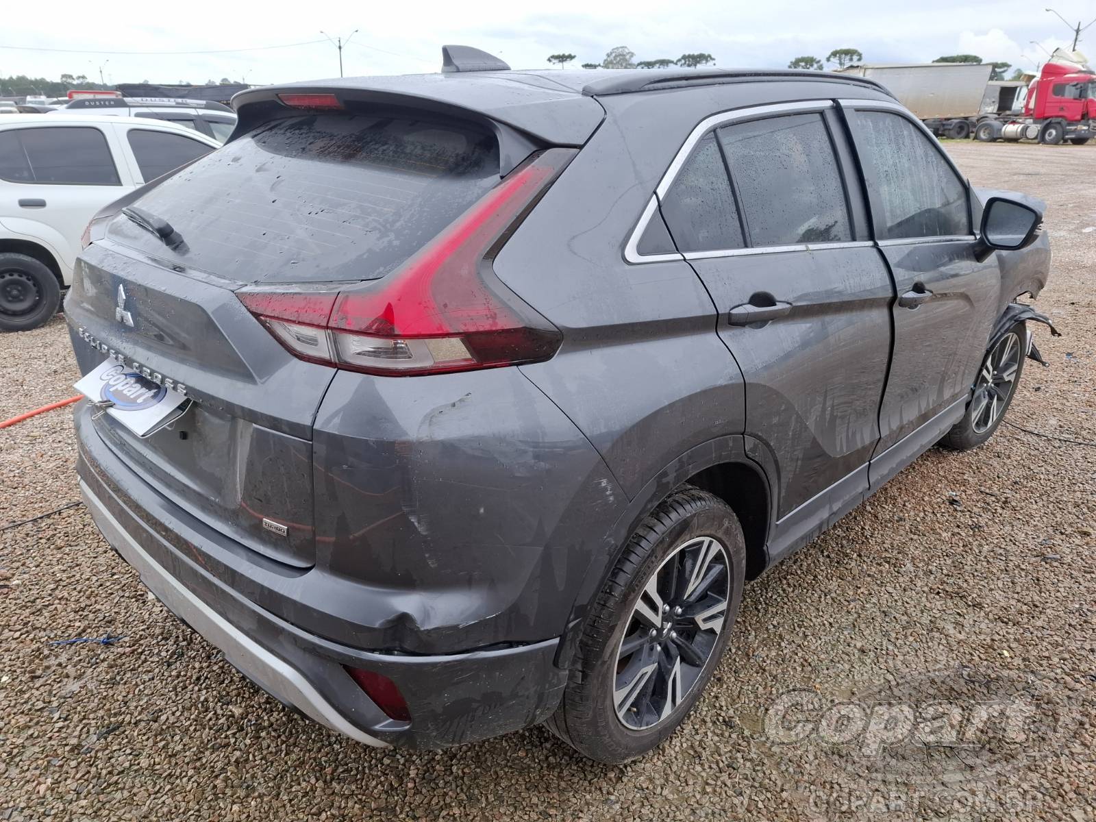 Foto 4: 2025 MITSUBISHI ECLIPSE CROSS