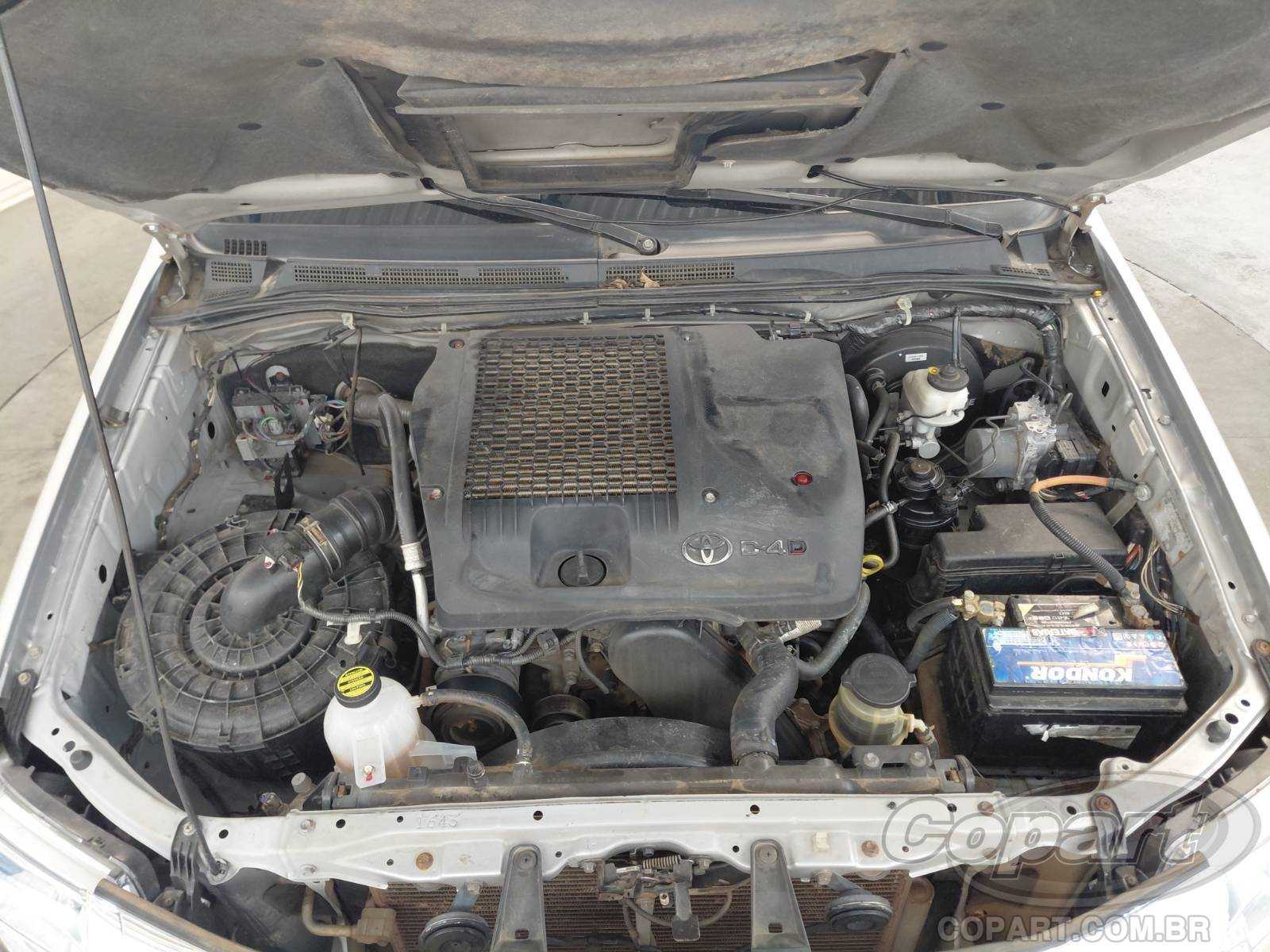 Foto 7 de 10: 2015 TOYOTA HILUX SW4