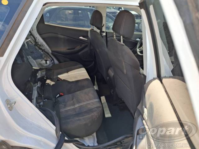 2025 CHEVROLET TRACKER 