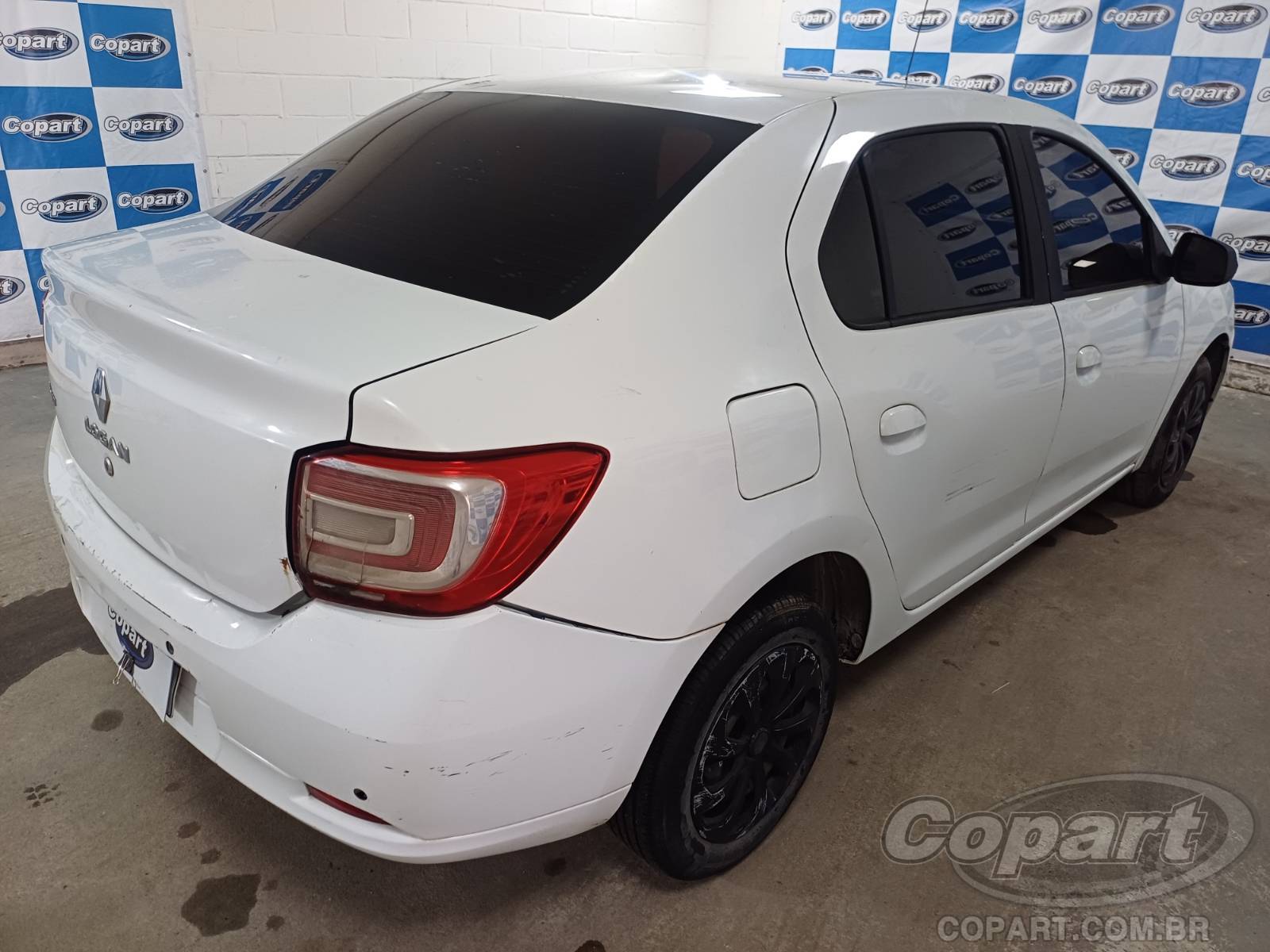 Foto 4: 2015 RENAULT LOGAN
