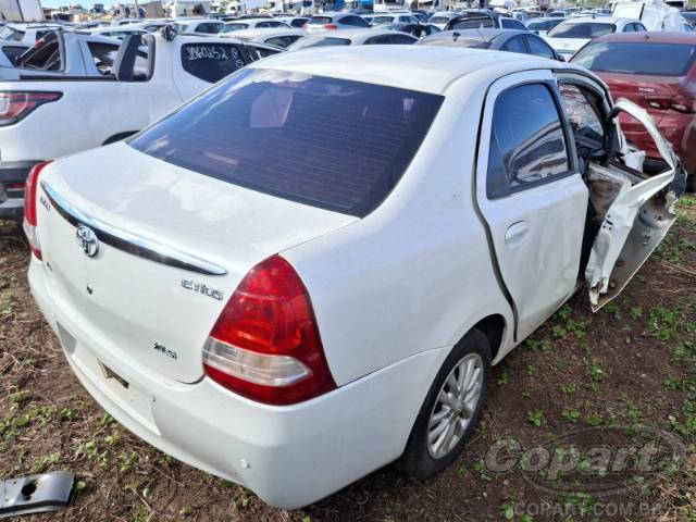 2016 TOYOTA ETIOS SEDA 