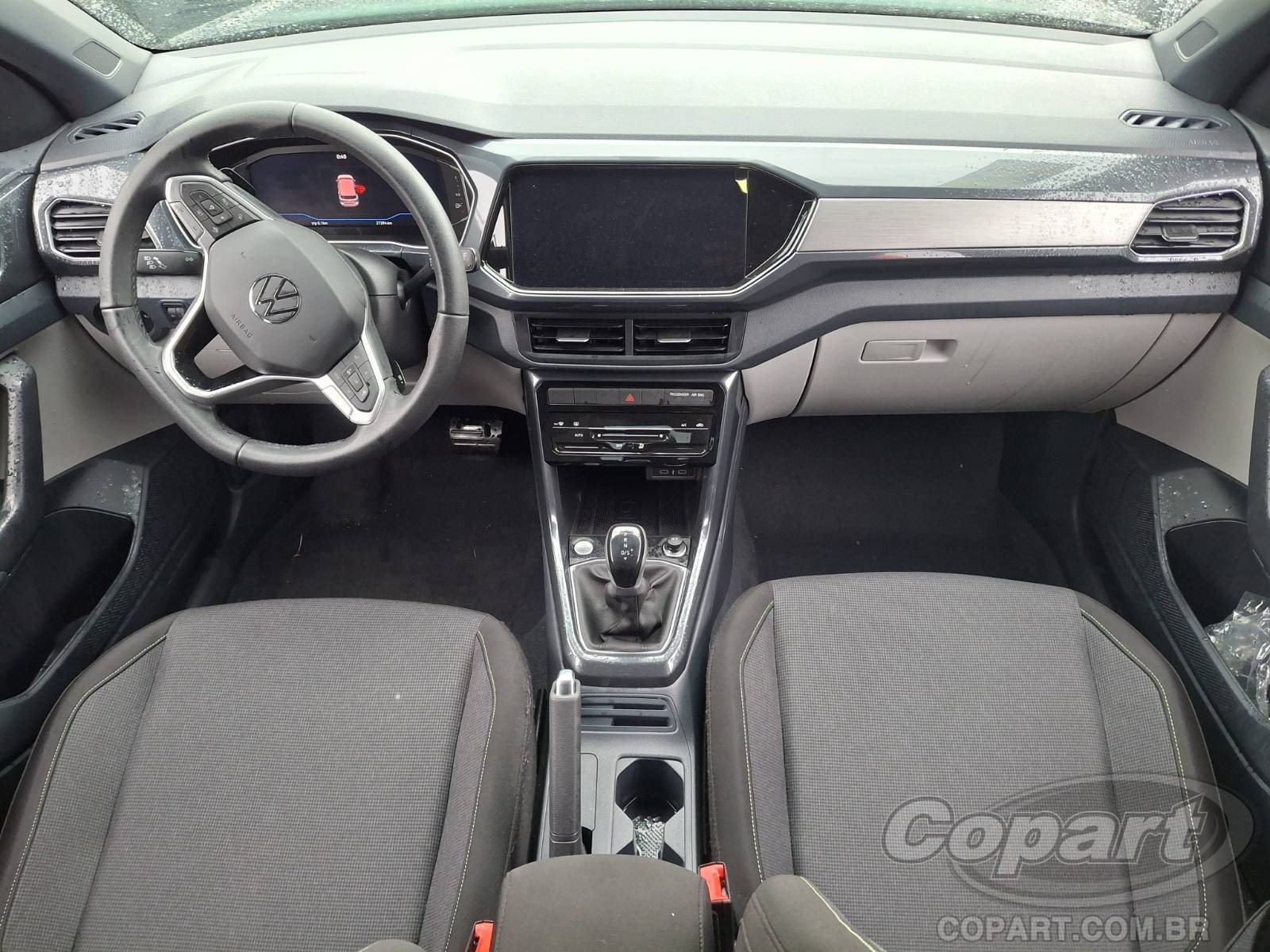 2024 VOLKSWAGEN T-CROSS — foto 9 de 13