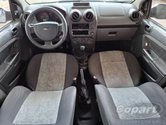 2009 FORD FIESTA SEDAN 