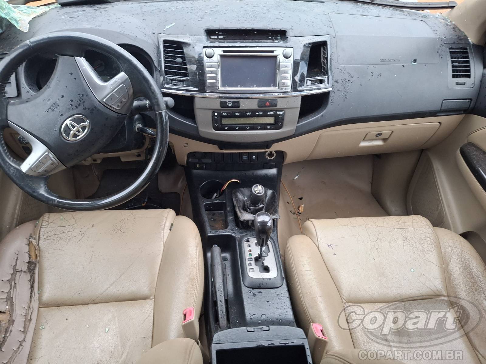 Foto 9 de 10: 2015 TOYOTA HILUX SW4