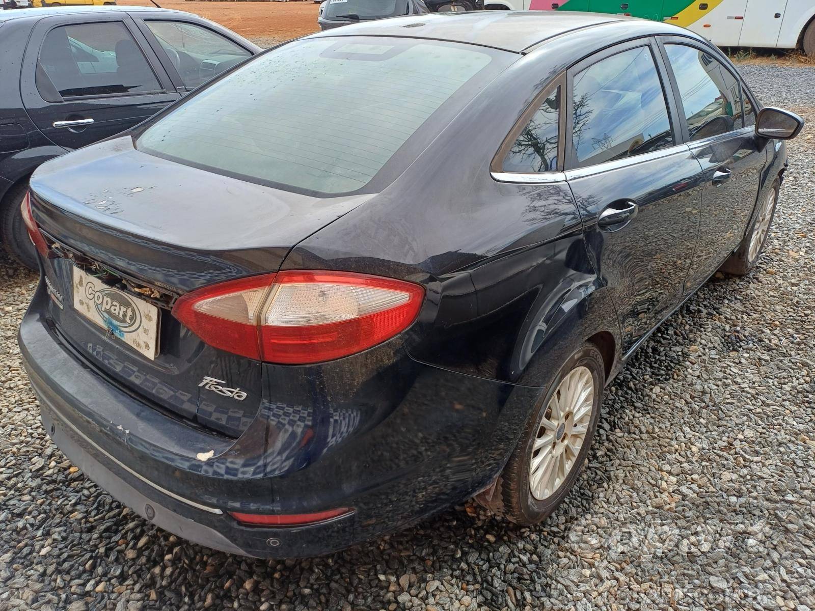 2014 FORD FIESTA SEDAN — leilão em Goiânia/GO (foto 4)