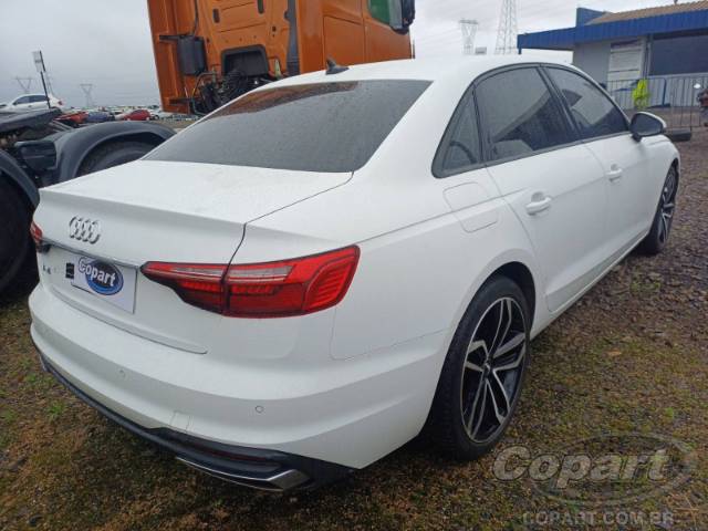 2021 AUDI A4 