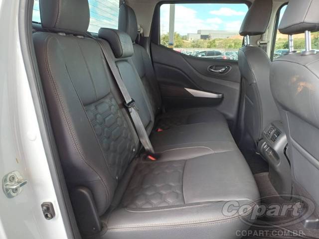 2025 NISSAN FRONTIER CD 